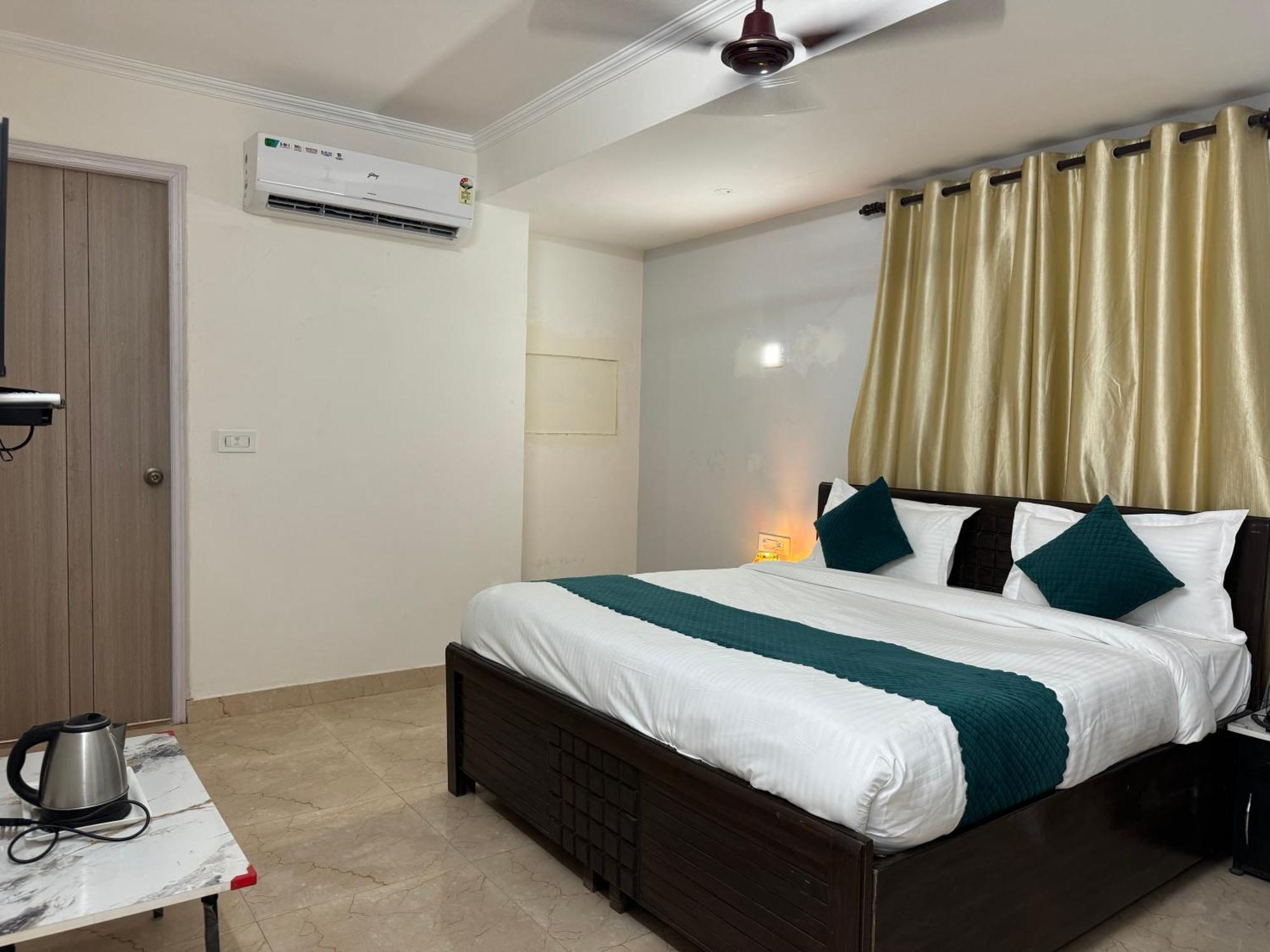Airport Hotel Annexe Nova Deli Exterior foto